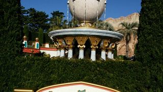 ジャスミンのフライング カーペット