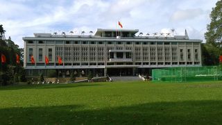 ベトナム戦争時の南ベトナムの大統領官邸で戦闘もののマニア向けが沢山あります。