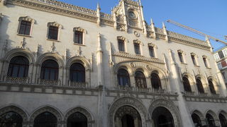 すぐ近くのホテルに宿泊していたので、毎日眺めてきました