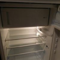 冷凍室があったので保冷剤を凍らせることができました。