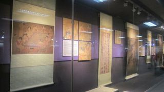 故宮博物院の分館的なテイストで楽しめる展示が素晴らしいです！