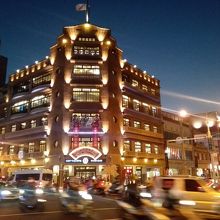 屋上からの眺めも楽しめます。