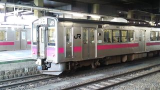 弘前14時51分発普通列車秋田行きはワンマン運転が実施されています