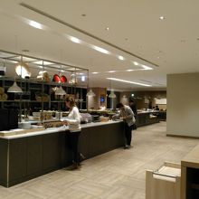 ラウンジの中です。静かで綺麗です。