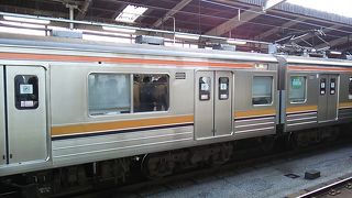 2017年11月11日の西船橋10時10分頃発東京行きの車内の様子～西船橋からではほぼ座れません～