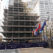 クリスマスツリーは準備中でした