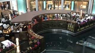 おしゃれなカフェ