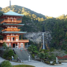 那智の滝と三重の塔