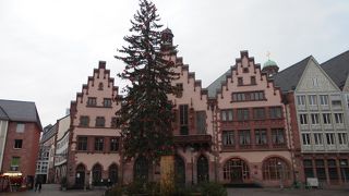 相変わらずの可愛らしい市庁舎♪