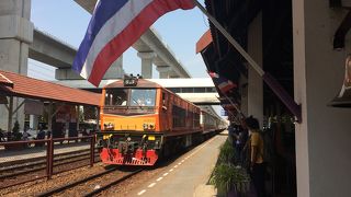 最安値？で旅情溢れるが、時間ルーズ。