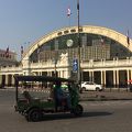 レトロで旅情溢れる発着駅