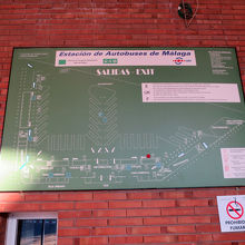 乗り場もたくさんあるので、案内表示がありました