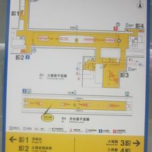 頂埔駅構内案内図の様子
