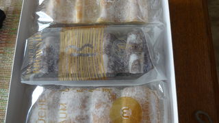 バームクーヘンはどのお茶にも合う。