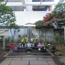 何時も綺麗に祀られている塚