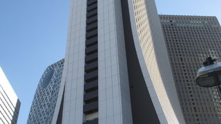 東郷青児作品に癒されます。