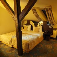 屋根裏のような部屋