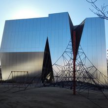 ちょっと、びっくりの外観