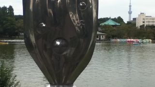 ユニークな形状のオブジェ