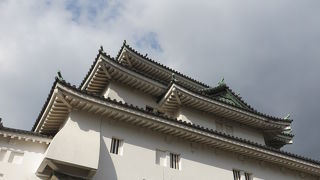 石垣が見事な天守閣