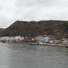 有名なローレライが見えてきました