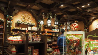 お菓子の家のよう