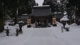 雪の戸澤神社