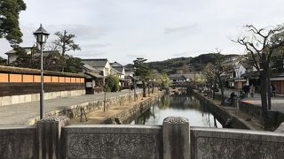 美観地区を流れる川