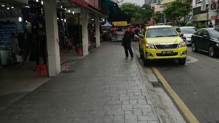 昼間はマッサージなど