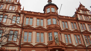 印刷技術の発展を学ぶことができます