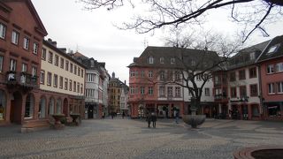 「大聖堂」の東側にある広場です