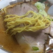 チャーシューが分厚い！