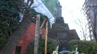 二・二六事件の慰霊碑