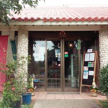 エントランス。