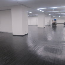 地下の展示室もイベントに向けた準備が始まる所でした…