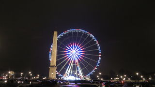 パリの新しいシンボル