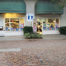 ホノルルにローソン