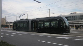 新旧様々の車両が見られて楽しいです