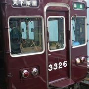 地下鉄堺筋線に乗り入れており、阪急京都本線方面から新今宮・天王寺ならびに南海電鉄線方面へのお出掛けに便利です