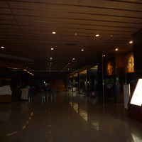 朝早くのフロントあたり