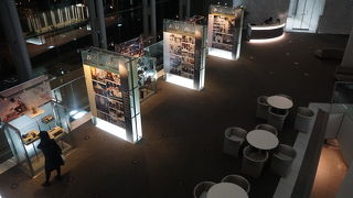 時代を追った過去のニュースのパネル