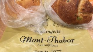 シンプルなパンほど味わいがある