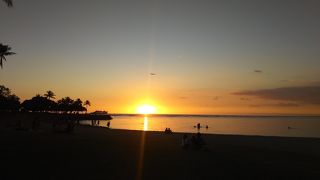 アラモアナビーチ