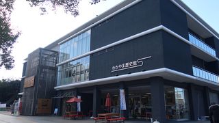 お城見学の前に行くと良いです ♪