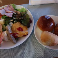 充実の無料朝食。ただし激混雑