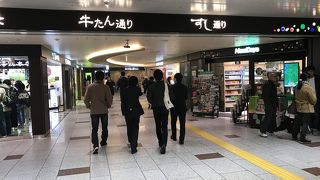 夜20時ごろはスグにお店に入れます