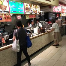 フードコートのなかにあるお店