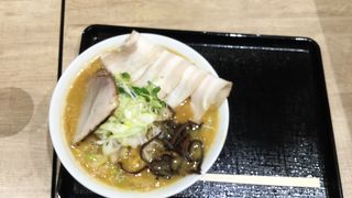 評判のラーメンに行ってみた