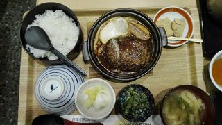 おひつご飯、おかわりＯＫ