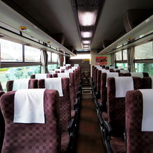 バス車内